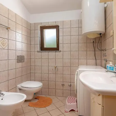 Maurizio Apartman Frata